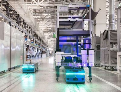 全新EQE投產與網絡技術軟件研發 北京奔馳順義工廠引領智能電動新時代